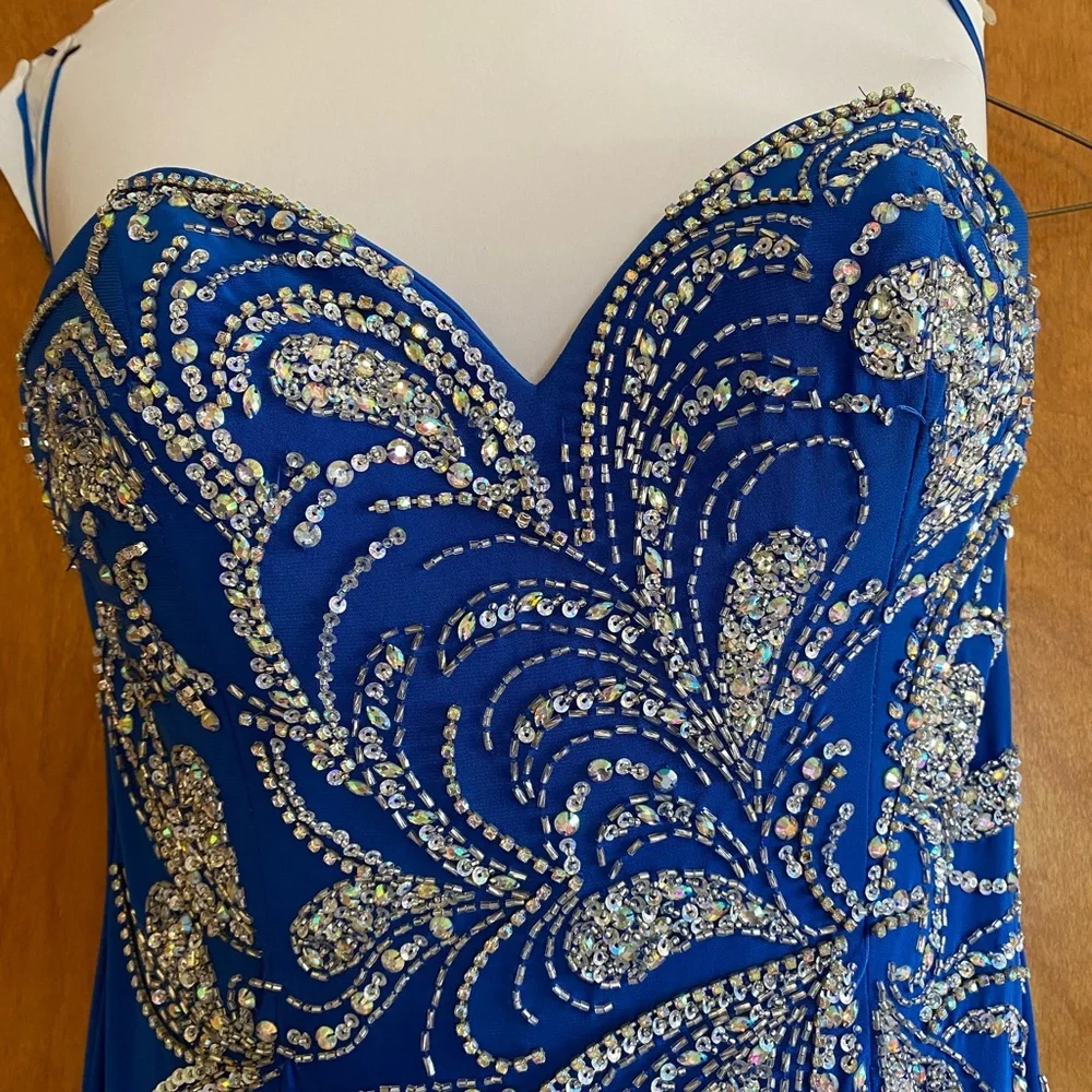 Royal blue prom dress - Picture 4 of 9